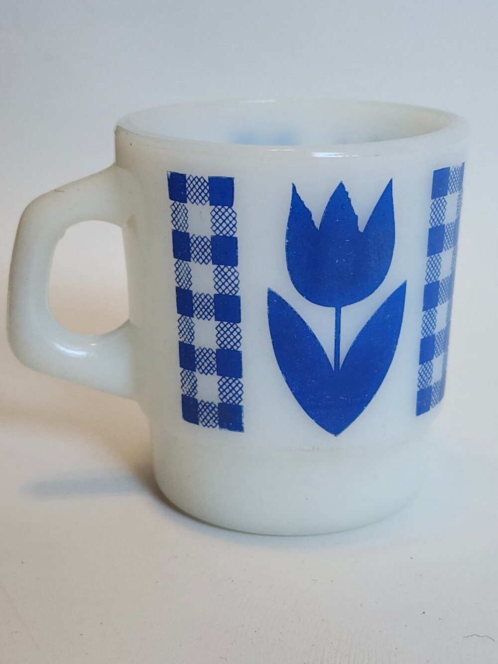 Termocrisa Blue Tulip Milk Glass Mug Gingham Plaid Mug